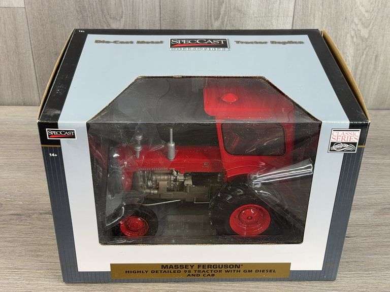 Massey Ferguson 98 W/GM Diesel & Cab, 1/16, SpecCast