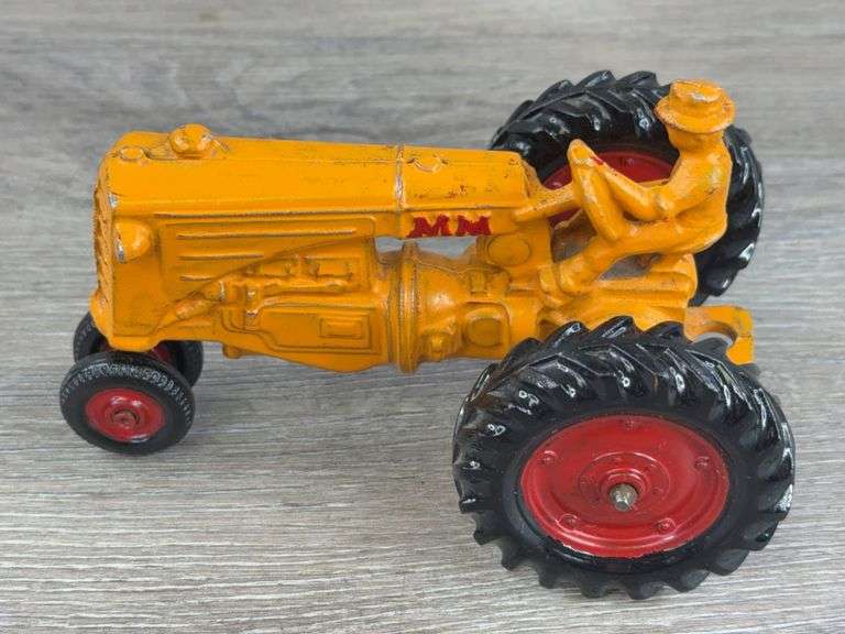 Minneapolis-Moline R NF W/Driver, 1/25, Slik, Repainted