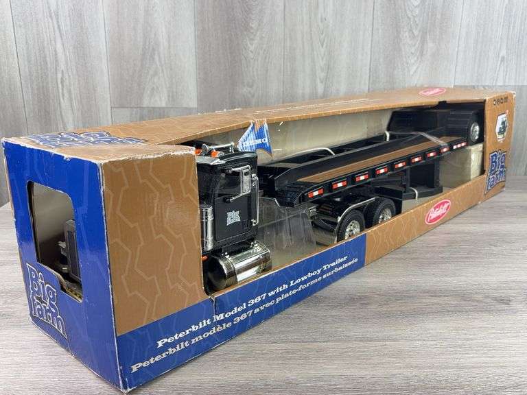 Peterbilt 367 Big Farm W/Lowboy Trailer, 1/16, Ertl