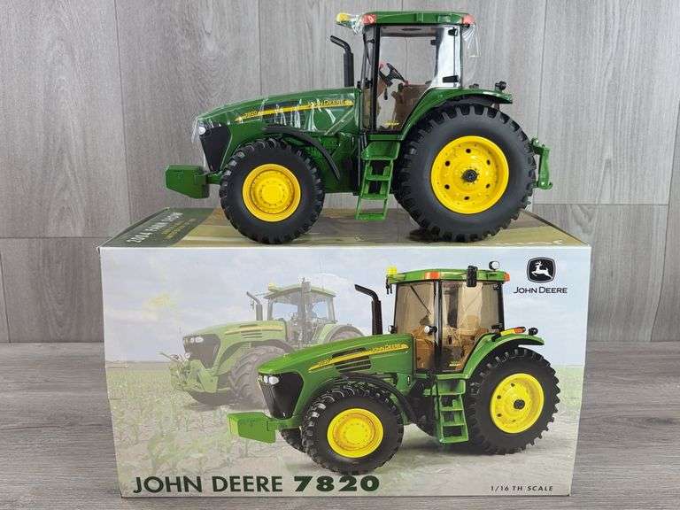 John Deere 7820 MFWD, 1/16, 2004 Farm Show, Ertl