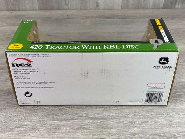 John Deere 420 Tractor w KBL Disc