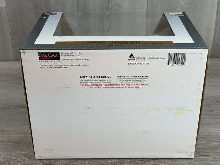 Massey Ferguson 98 W/GM Diesel & Cab, 1/16, SpecCast