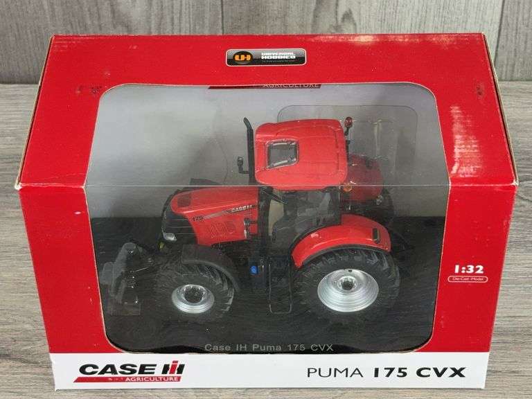 Case IH Puma 175 CVX, 1/32, Universal Hobbies