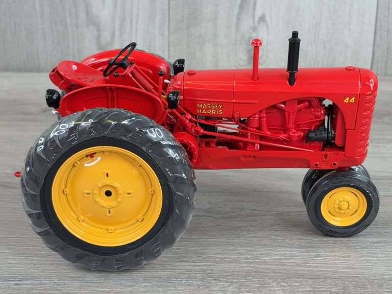 Massey-Harris 44 NF, 1/16, Precision Series 9, Ertl