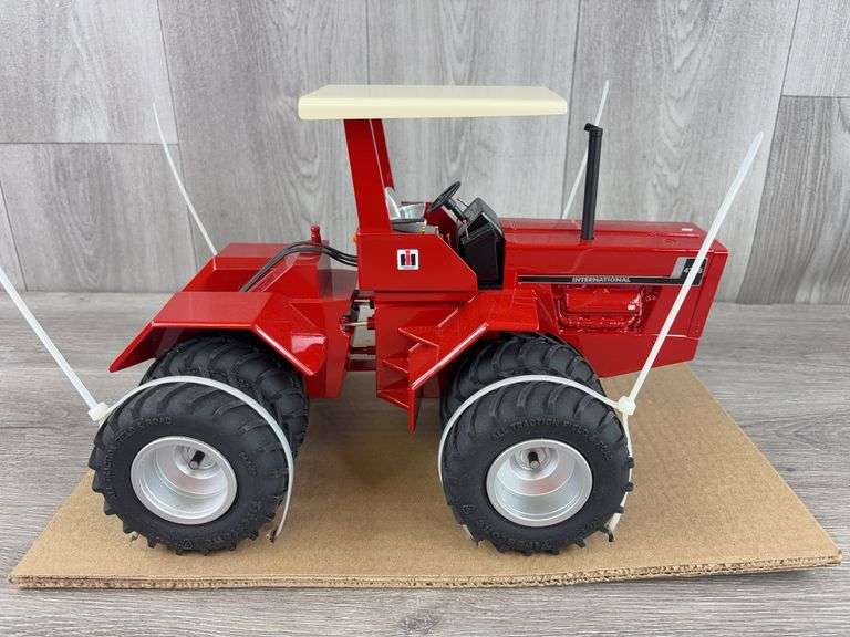 International 4786 with R.O.P.S, Precision Engineering, 1/16