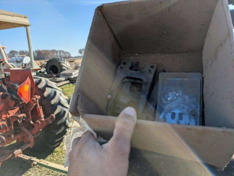 Allis Chalmers Gleaner 318 Grain Head - 18-ft