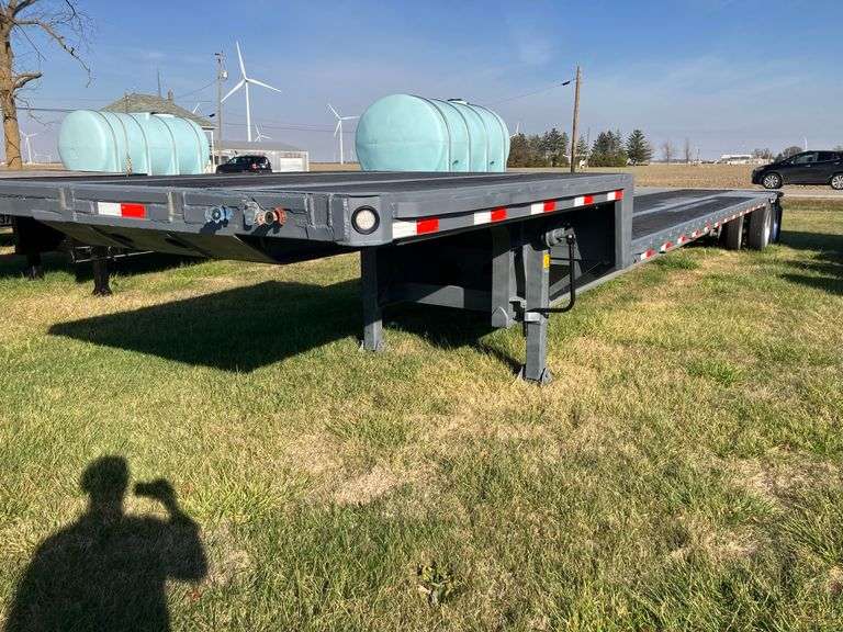 Wade 43' Step Deck Trailer - 80,000lb GVW