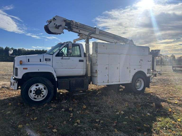 GMC C7500 Utility Truck