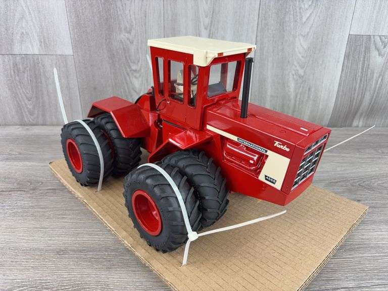 International 4568, Precision Engineering, 1/16