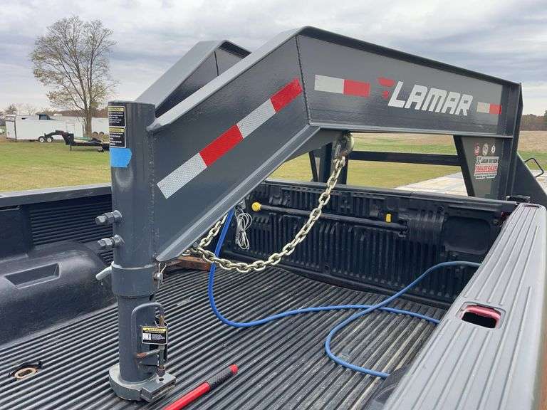 LAMAR 36’ Gooseneck Trailer