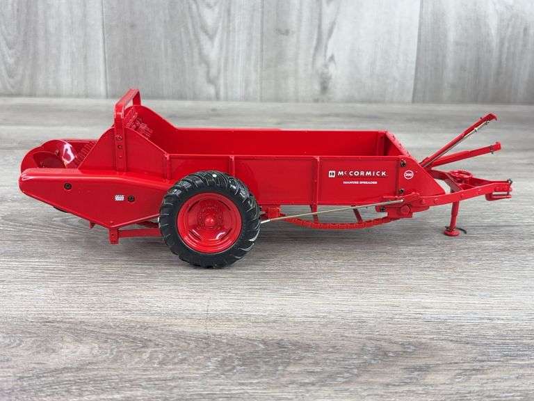 IH McCormick 200 Spreader, 1/16, Precision Series 9