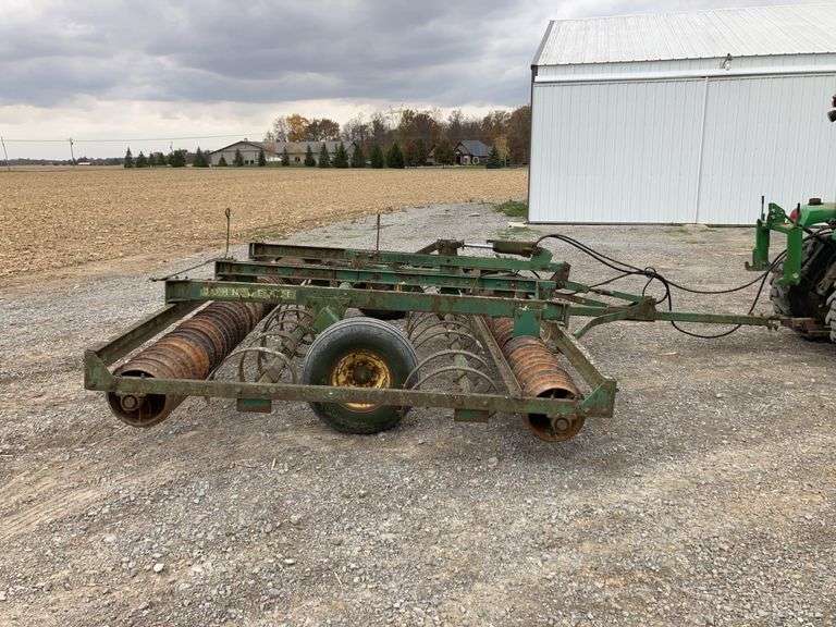 John Deere 950 Cultimulcher 15'
