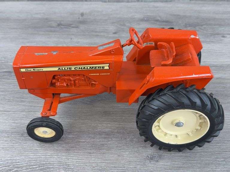 Allis-Chalmers 190 WF, 1/16, Die Cast Rims, Ertl