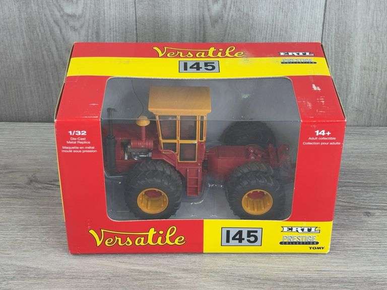 Versatile 145 4WD Duals, Dusty Chase Unit, 1/32, Prestige Collection