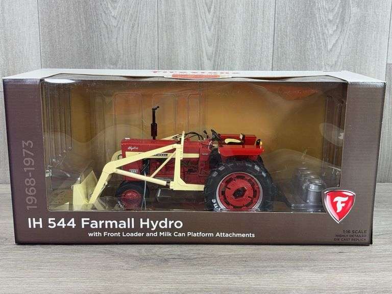 International Farmall 544 Hydro W/Loader & Platform, 1/16