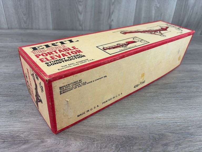 Portable Elevator, Ertl, 1/16