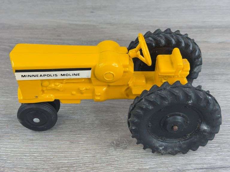 Minneapolis-Moline M602 LP NF, 1/24, Ertl