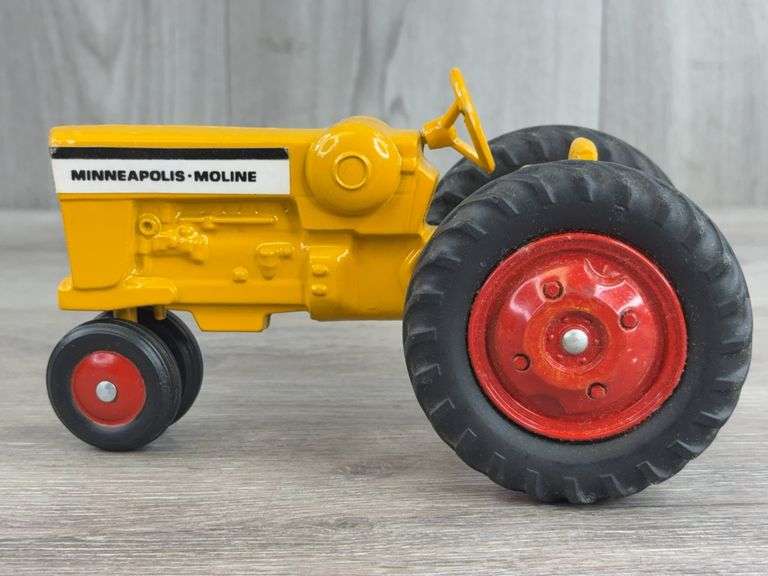 Minneapolis-Moline M602 LP NF, 1/24, Ertl