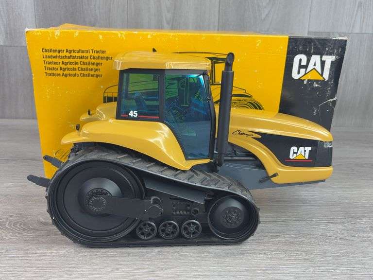 Caterpillar Challenger 45 Agricultural Tractor, 1/16