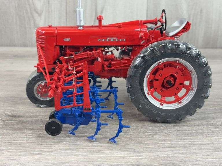 1954 IH McCormick Farmall 400 NF W/Cultivator, 1/16
