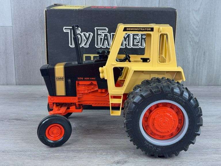 Case 1170 Agri King WF Duals, 1/16, 1996 NFTS, Toy Farmer