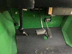 John Deere 6x4 Gator