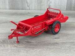 IH McCormick 200 Spreader, 1/16, Precision Series 9
