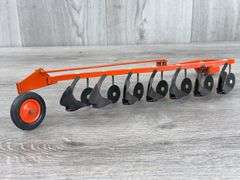 Case 1070 WF Agri King Deluxe Farm Set, No. 211, 1/16, Original Box