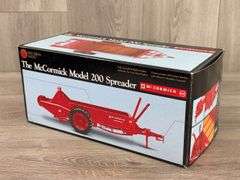 IH McCormick 200 Spreader, 1/16, Precision Series 9