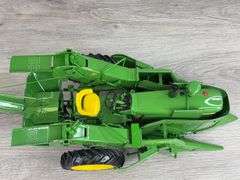 John Deere 4020 NF W/237 Corn Picker, 1/16, Precision Classics 14
