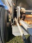 Willmar 600 Fertilizer Spreader - 50’ Spread