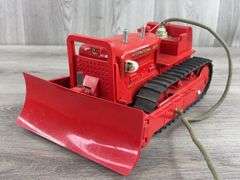 International Diesel TD24 Electric Crawler, 13” Long