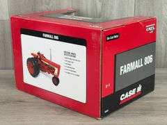IH McCormick Farmall 806 NF Duals, 1/16, Ertl Britains