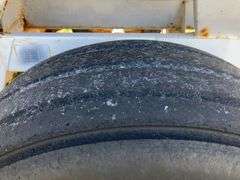 Willmar 600 Fertilizer Spreader - 50’ Spread