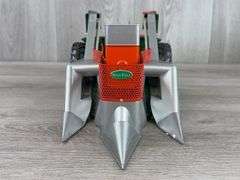 Allis-Chalmers D-17 W/New Idea Picker, 1/16, Precision Series 8