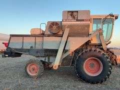 Gleaner M3 Combine