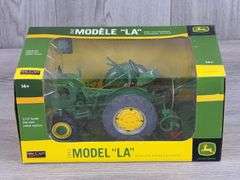 John Deere LA W/Leaf Spring Cultivator, 1/16, SpecCast