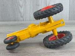 Minneapolis-Moline M602 LP NF, 1/24, Ertl