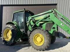 John Deere 7130 Loader Tractor