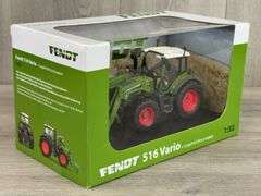 Fendt 516 Vario W/4x80 CargoProfi Frontloader, 1/32