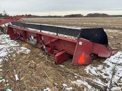 Case IH 1083 8 Row Corn Head