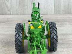 John Deere 620 LP NF W/4 Bottom Plow, 1/16