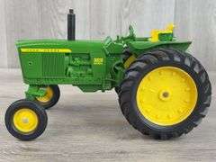 John Deere 3020 WF Diesel, 1/16, Short Filters, Ertl