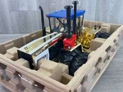 Steiger PTA325 ‘Spirit Of ‘76’ 4WD Duals, 1/16, Gold Chrome