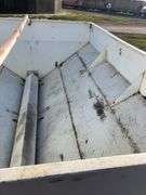 Willmar 600 Fertilizer Spreader - 50’ Spread