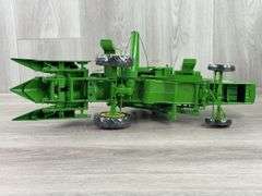 John Deere 45 Combine W/10 Corn Head, 1/16, Prestige Collection