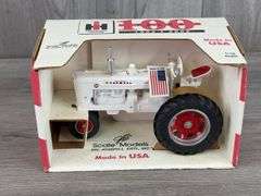 IH McCormick Farmall M NF, 1/16, 2002 100 Yrs Demo IH Co.