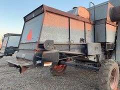 Gleaner M3 Combine
