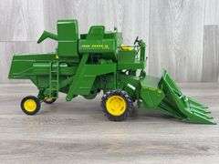 John Deere 55 Corn Special Combine W/335 Head, 1/16