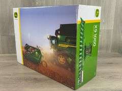 John Deere X9 1000 Tracked Combine, 1/32, Prestige Collection
